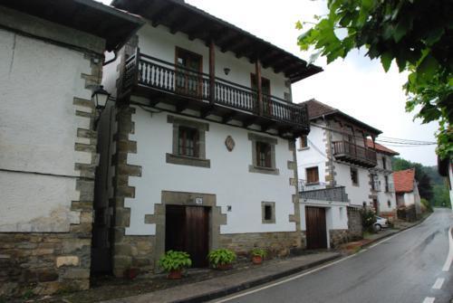 Casa Rural Janet Izalzu ภายนอก รูปภาพ