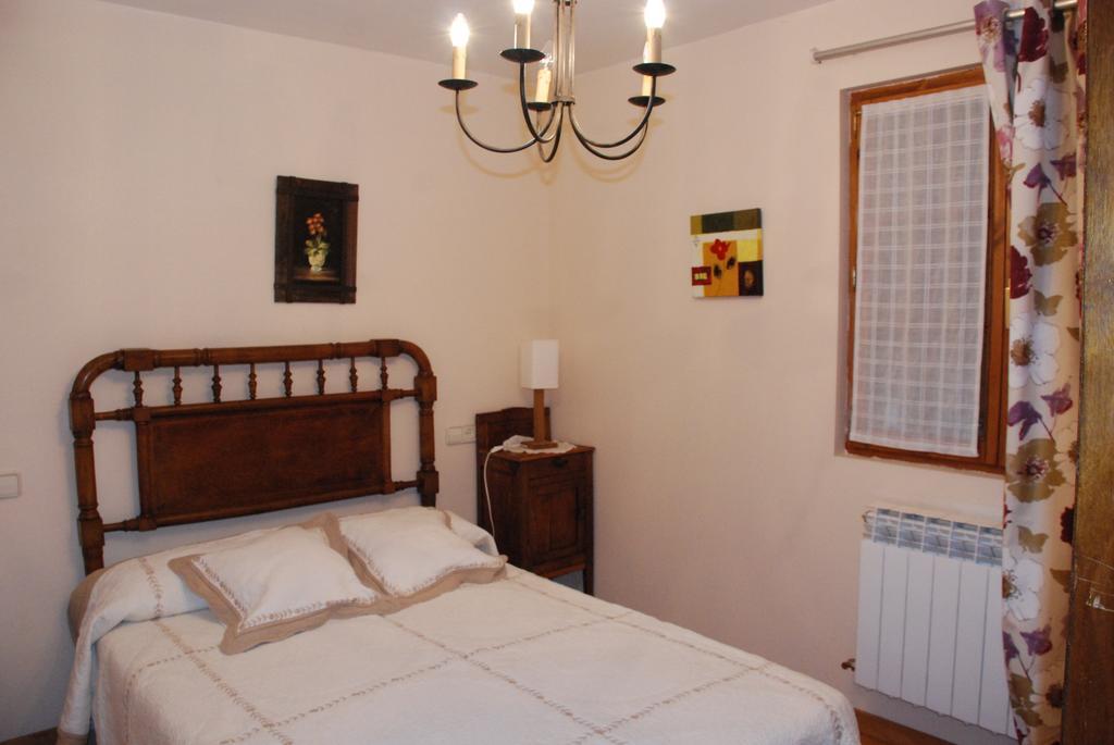 Casa Rural Janet Izalzu ภายนอก รูปภาพ